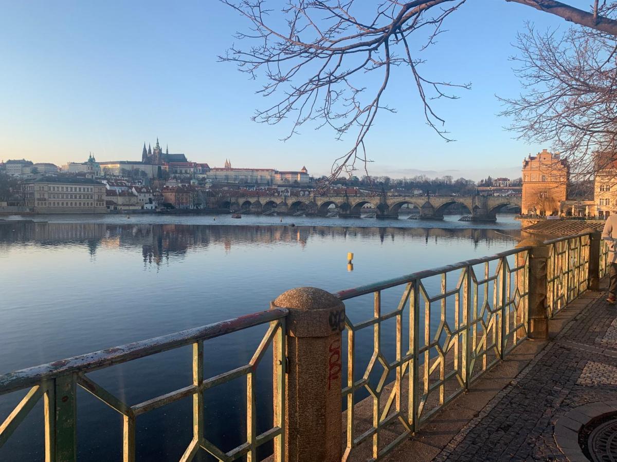 Апартаменты Anenska By Charles Bridge 1 Прага Экстерьер фото
